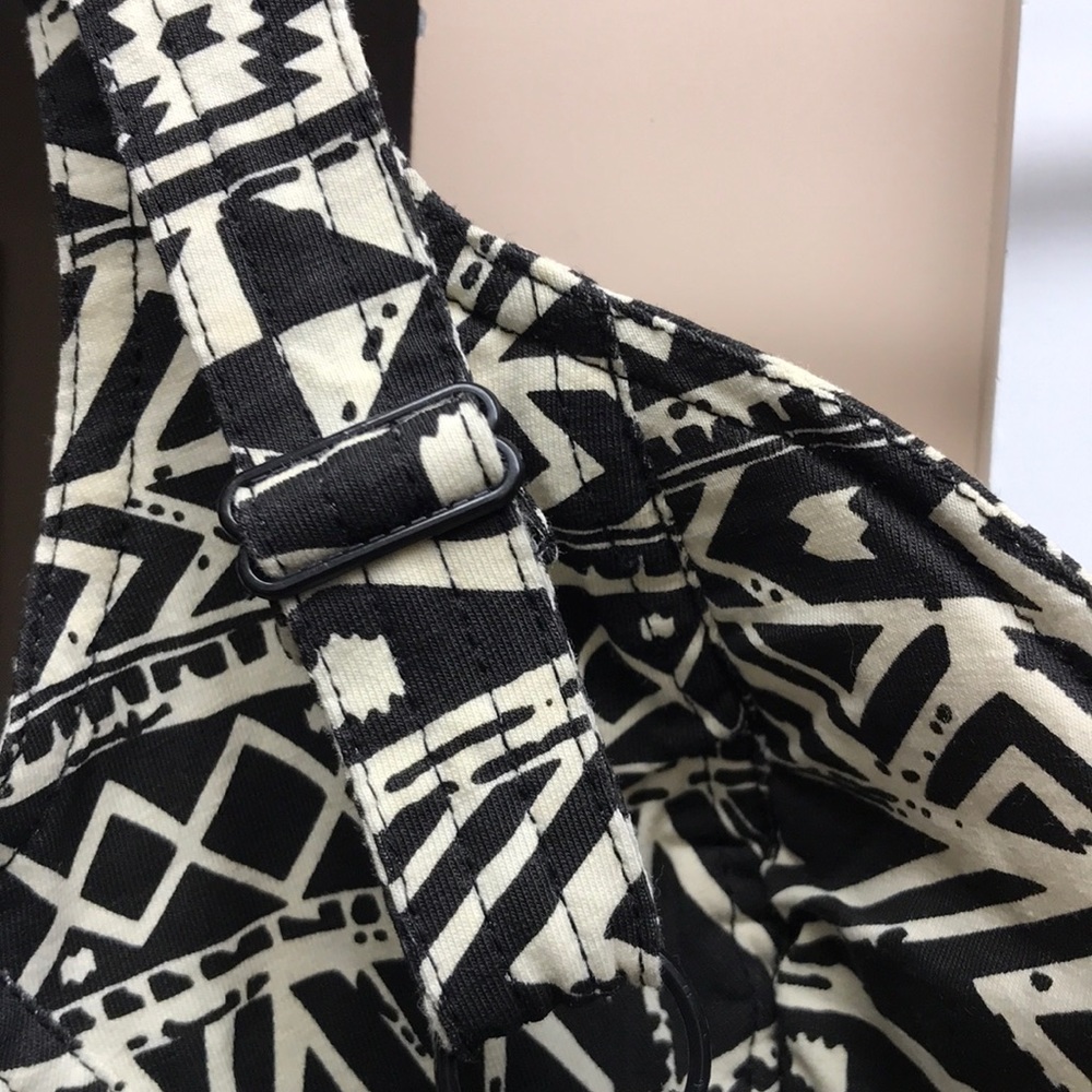 Aztec Print Crop Top - Picture 4 of 5